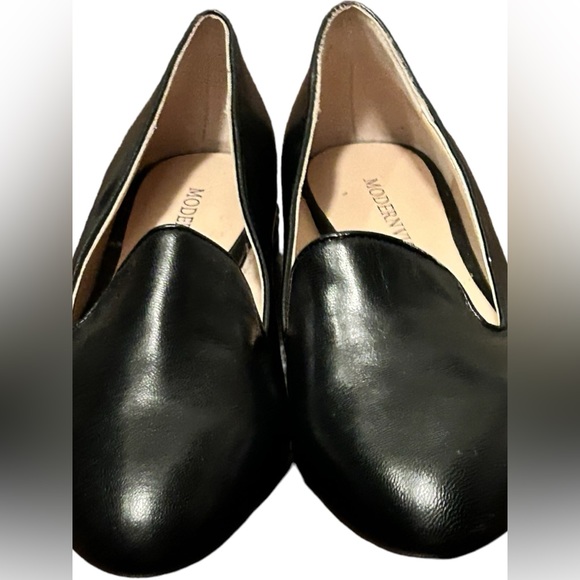MODERN VICE Women's Black Genuine Leather Point Toe Flat Shoe Studded Heel-Sz 6 - Picture 3 of 15
